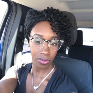 Meet your Posher, Marissa